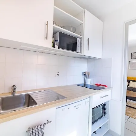 La Castillane - Appt Avec Piscine Partagee